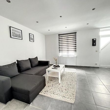 Wauters 75 Bruxelles-Charleroi-Airport Villa Eksteriør billede